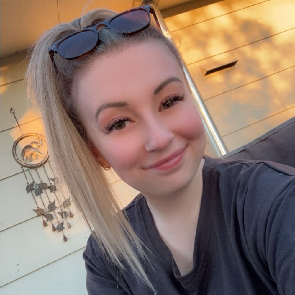 Meet your Posher, Kaitlyn